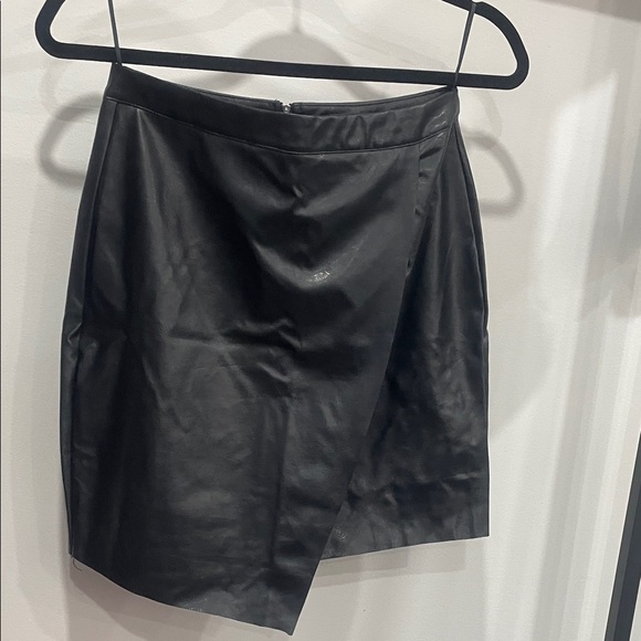 Boohoo Black Asymmetrical Mini Pencil Skirt - Picture 1 of 3